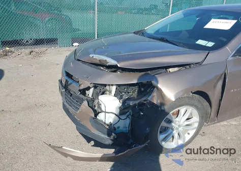 2018 Chevrolet Malibu Lt z USA, uszkodzony, nr VIN 1G1ZD5ST8JF268060